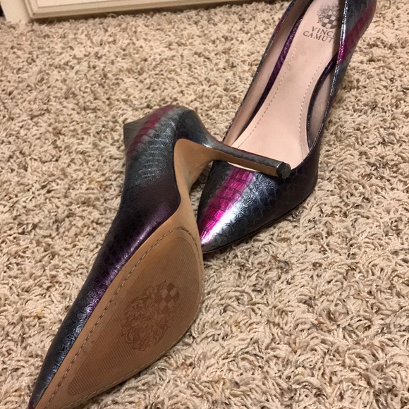 Vince Camuto 4” Heels - Picture 3 of 5